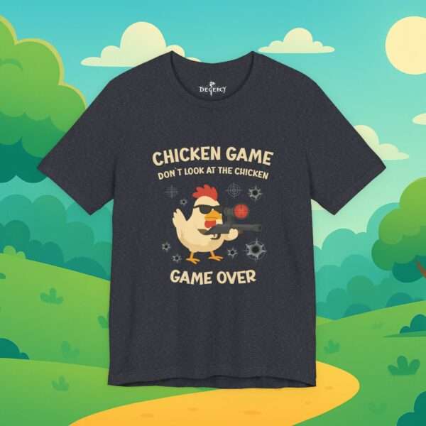 Chicken Game game don´t lock at the chicken | Game Over | Lustiges t-Shirt