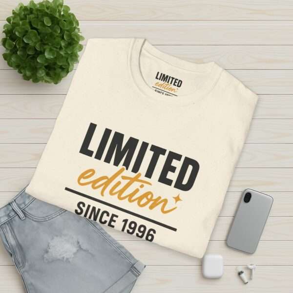 16321319241342995032_2048_custom.jpeg 30 Geburtstag T-Shirt Vintage – Limited Edition 1996