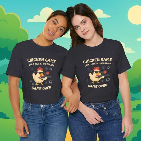8232596241631344691_v2_2048_custom-1.jpeg Chicken Game game don´t lock at the chicken | Game Over | Huhn shirt